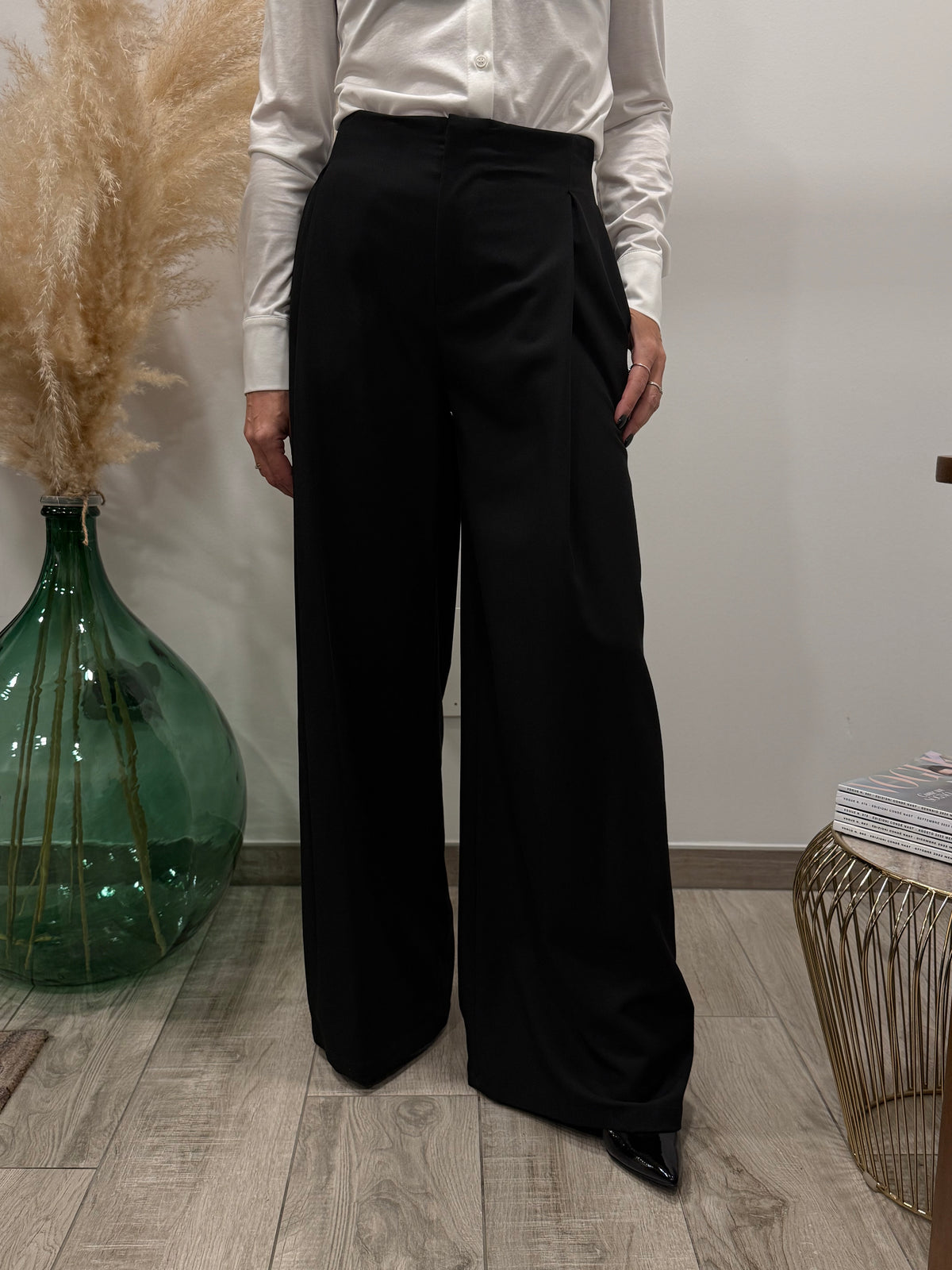 PANTALONE GAMBA LARGA(variante colore)