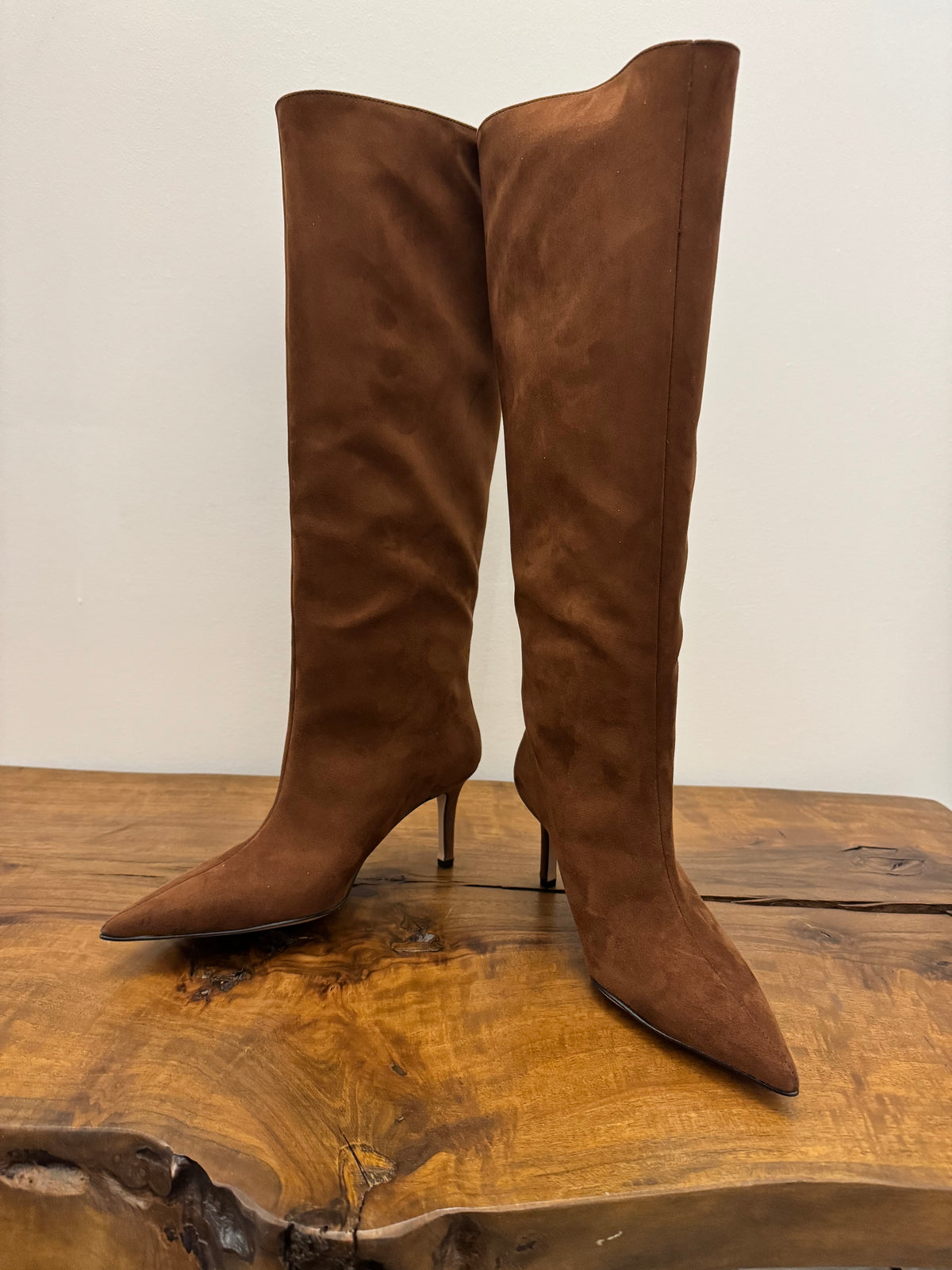 STIVALE ALTO GAMBALE LARGO SCAMOSCIATO