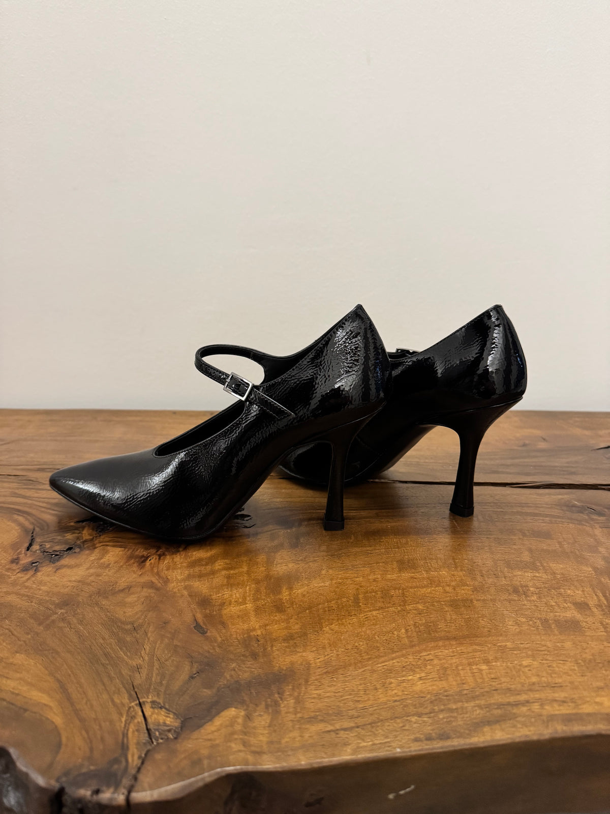 DÉCOLLETÉ VERNICE TACCO ROCCHETTO