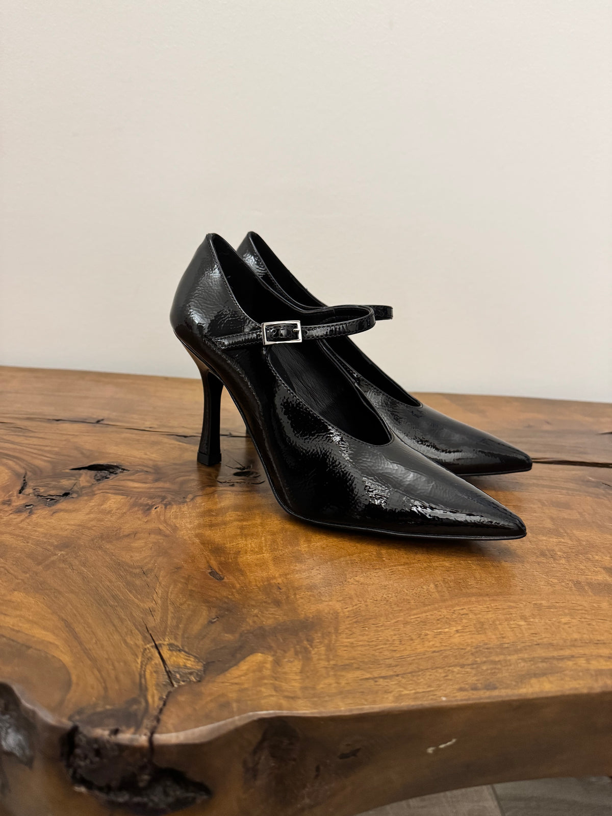 DÉCOLLETÉ VERNICE TACCO ROCCHETTO