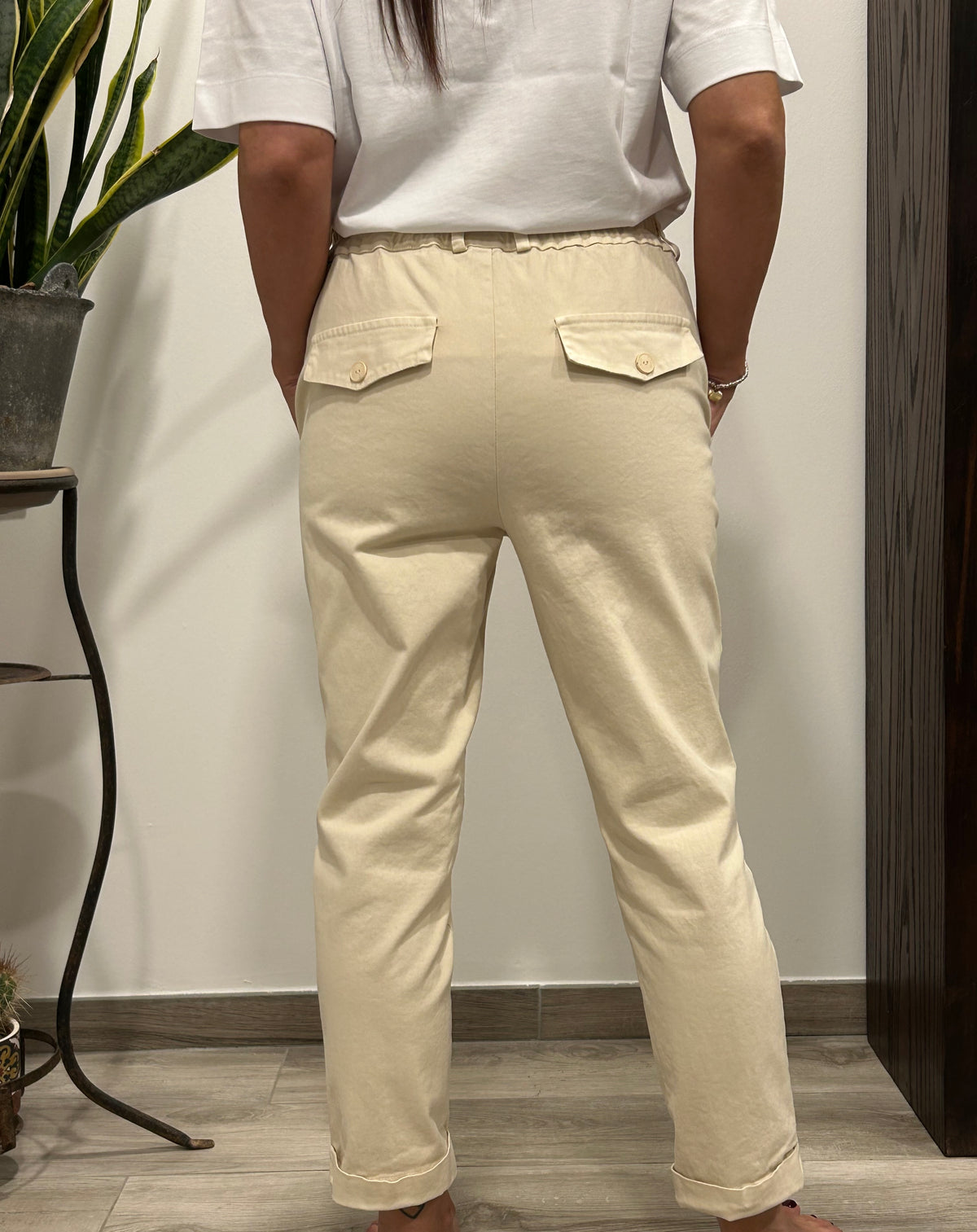 PANTALONI CHINO CON RISVOLTO ALLA CAVIGLIA