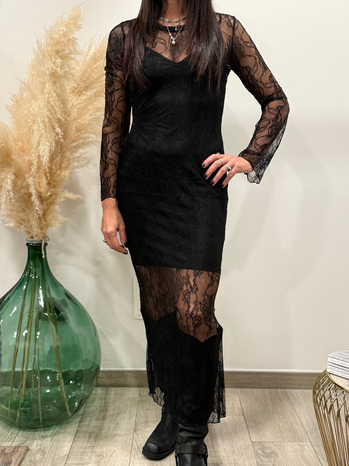 ABITO LUNGO IN PIZZO (variante colore)