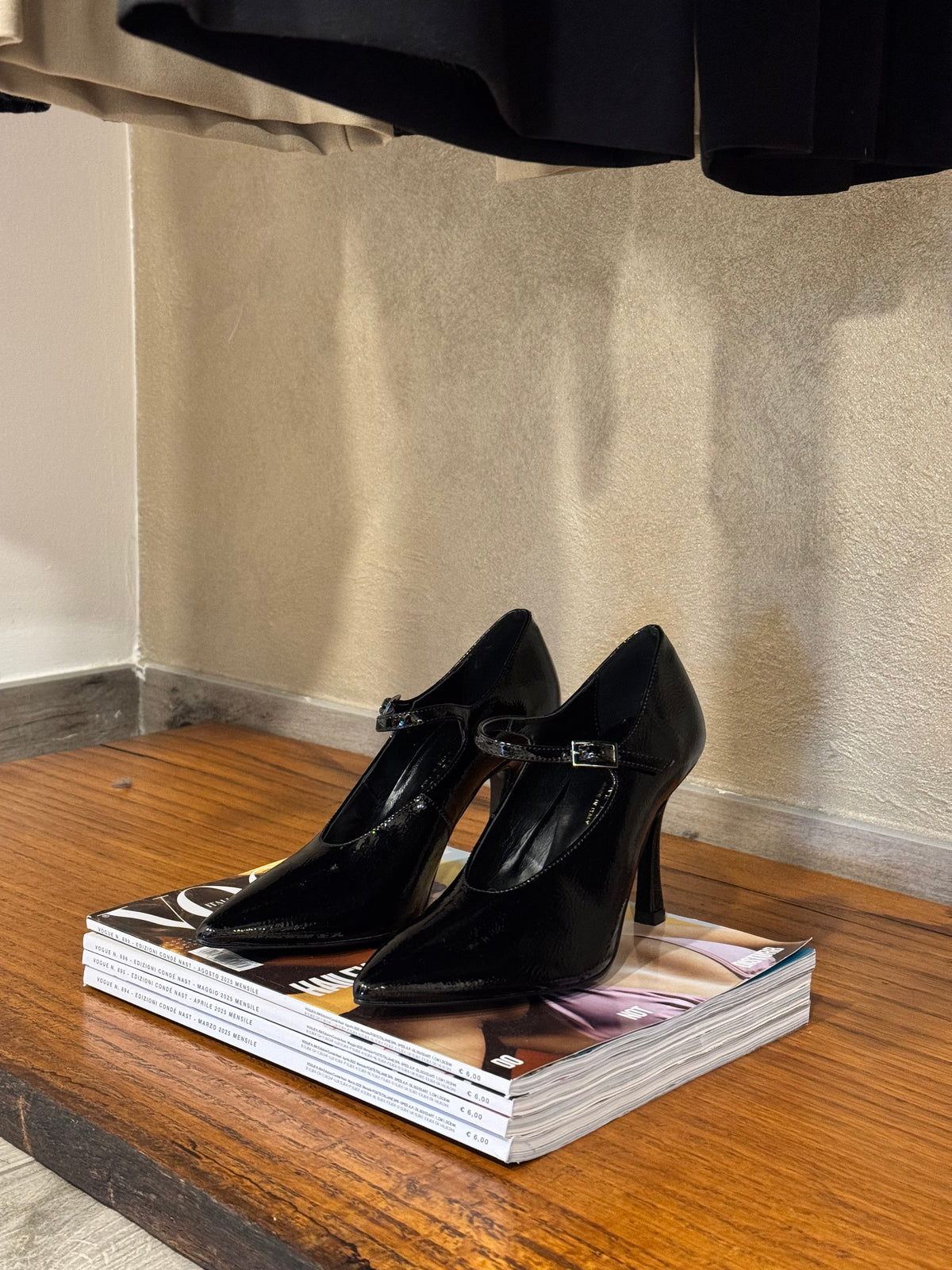 DÉCOLLETÉ VERNICE TACCO ROCCHETTO