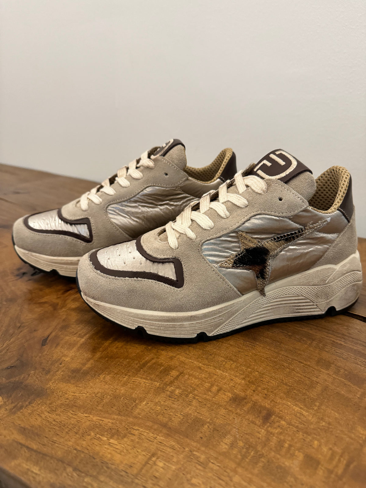 SNEACKERS BEIGE E MACULATO