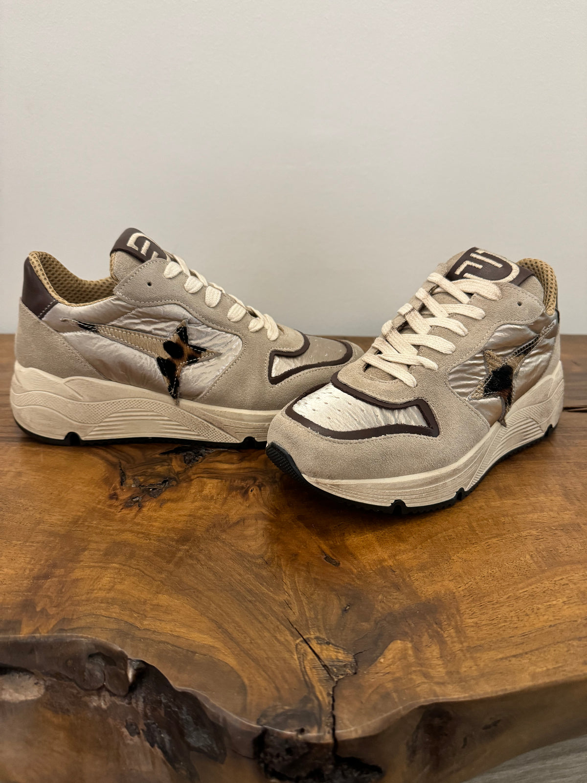 SNEACKERS BEIGE E MACULATO