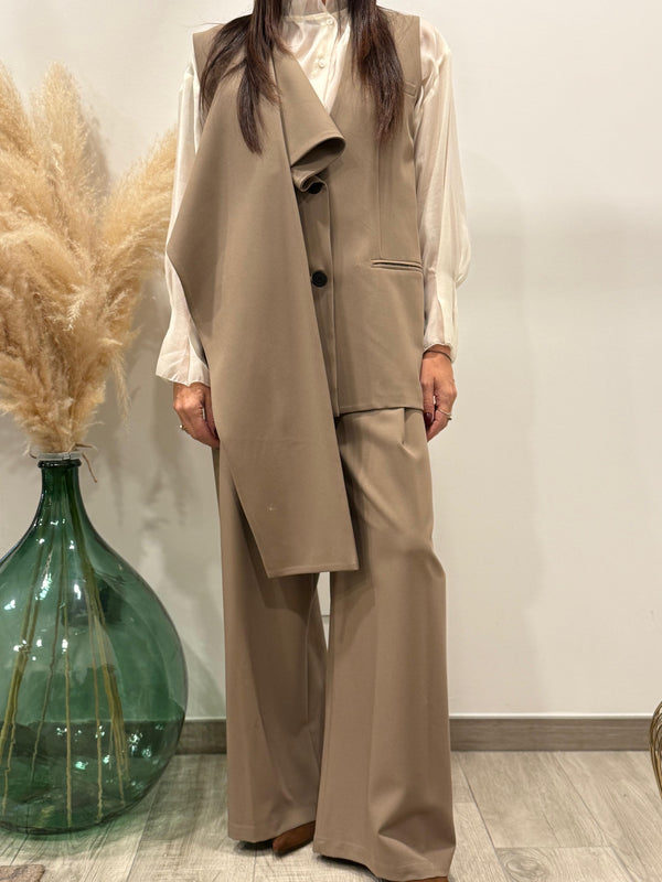 PANTALONE GAMBA LARGA(variante colore)