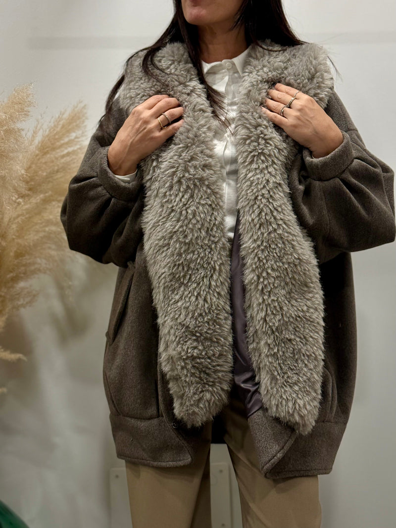 CAPPOTTO CAPPUCCIO E PELO