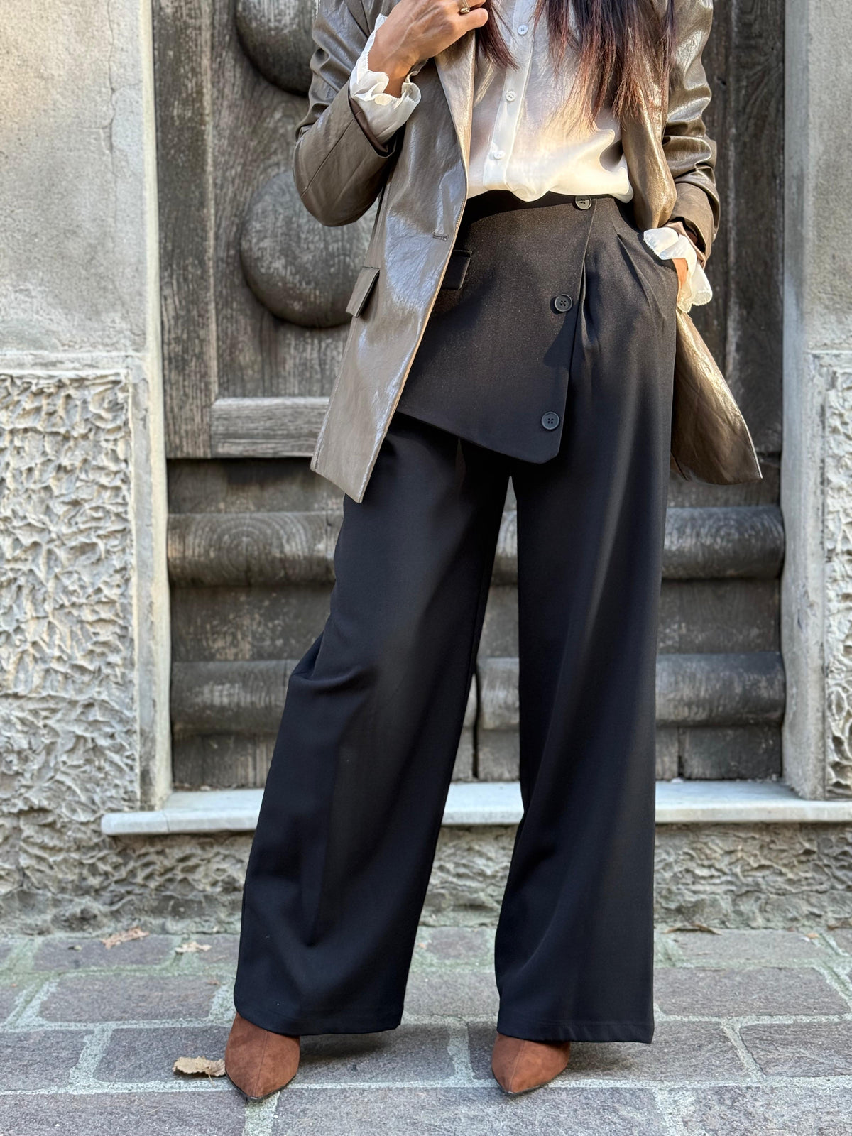 PANTALONE CON BASCHINA