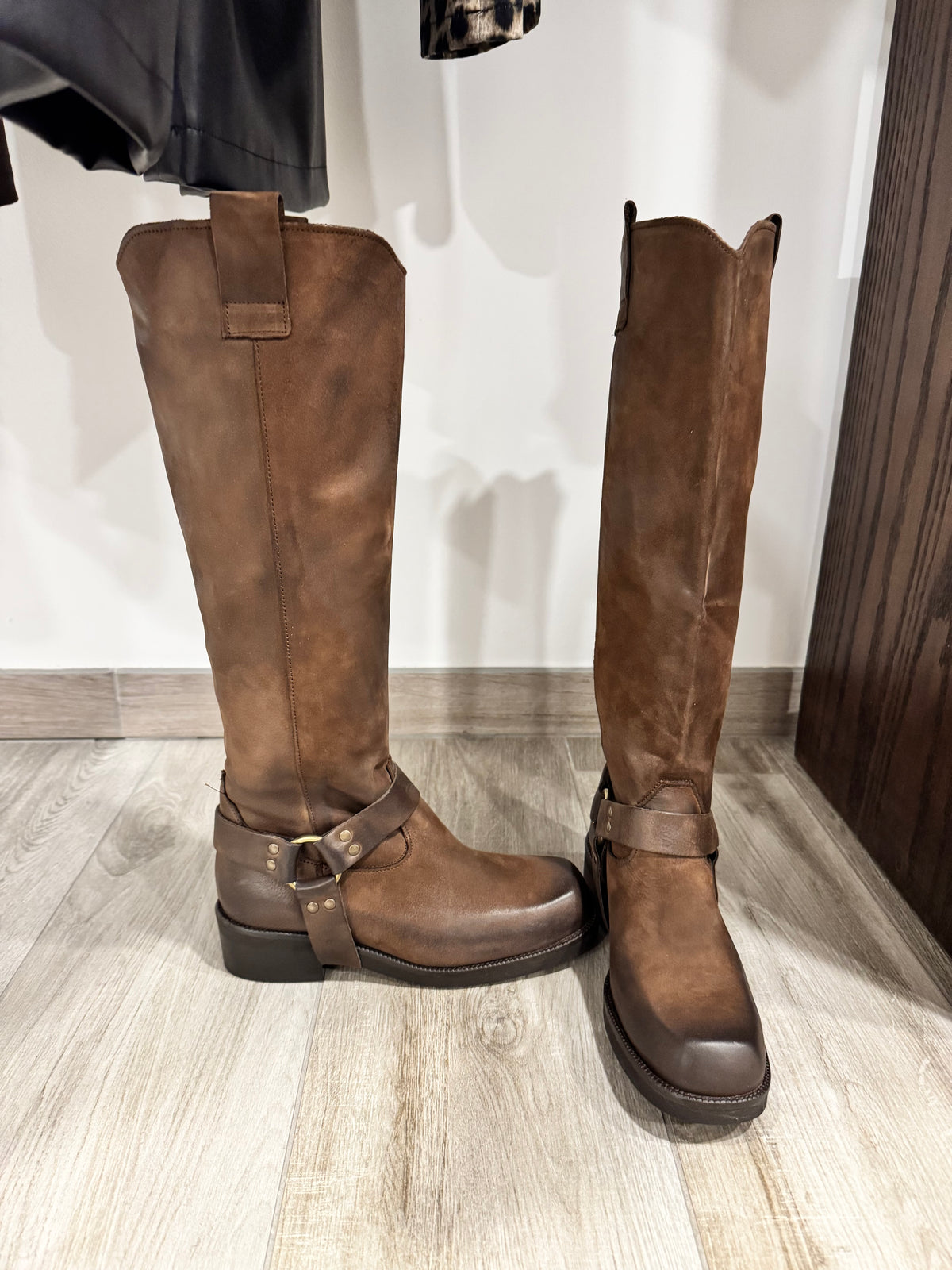 BIKER NABUK CON FIBBIA (variante colore)