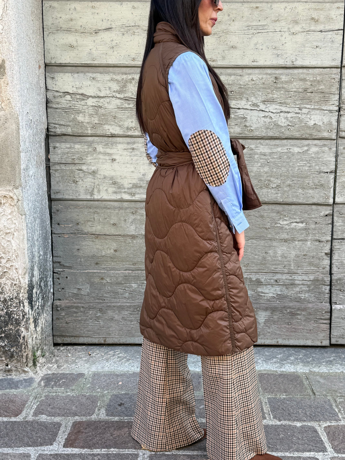 GILET TRAPUNTATO SMANICATO CON CINTURA (variante colore)