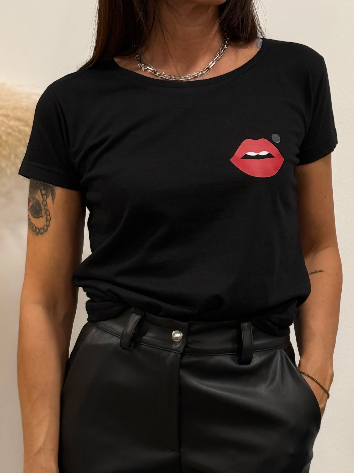 T-SHIRT KISS (variante colore)